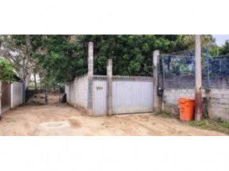 Casa em Vila Velha com 3 quartos e 2 banheiros