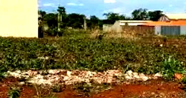 Terreno Desocupado em Condomínio com Metragem de 265,58m²