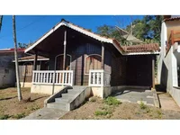 Casa em leilão com 313,37m² de terreno