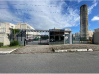 Apartamento com 2 quartos e 2 vagas em Maceió