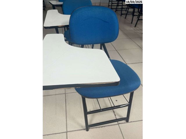 92 Carteiras Universitárias em Goiânia - Ótimo Estado