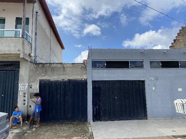 Casa 2 quartos, 1 banheiro, 44,46m² construída, 1 vaga, desocupada