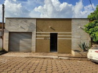 Casa Ocupada com Piscina em Jardim Independente I
