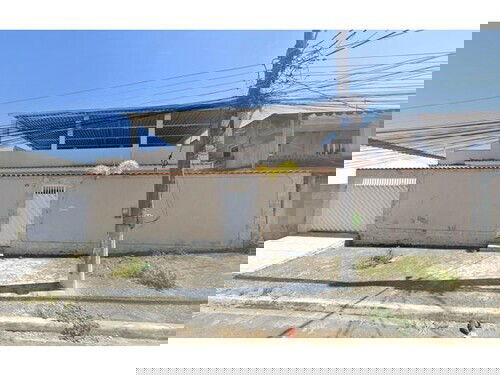 Casa com 273.89m² construídos em Queimados/RJ