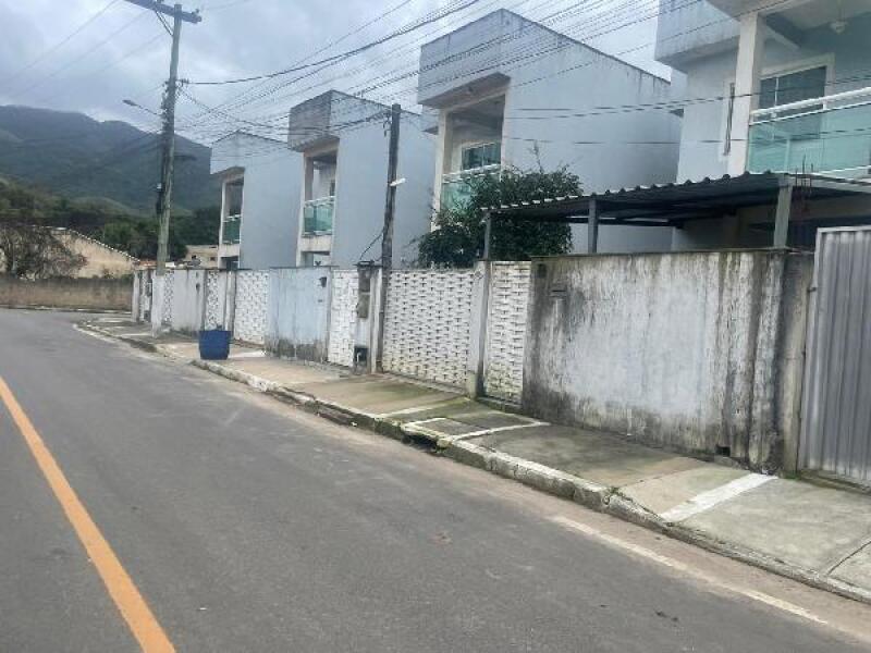 Casa com 2 quartos em Rio Bonito/RJ