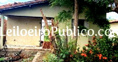 Casa 57m² em Demerval Lobão (PI) - 2 quartos, varanda e cozinha