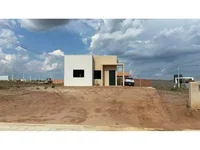 Casa em Leilão com 56.63m² de Área Construída