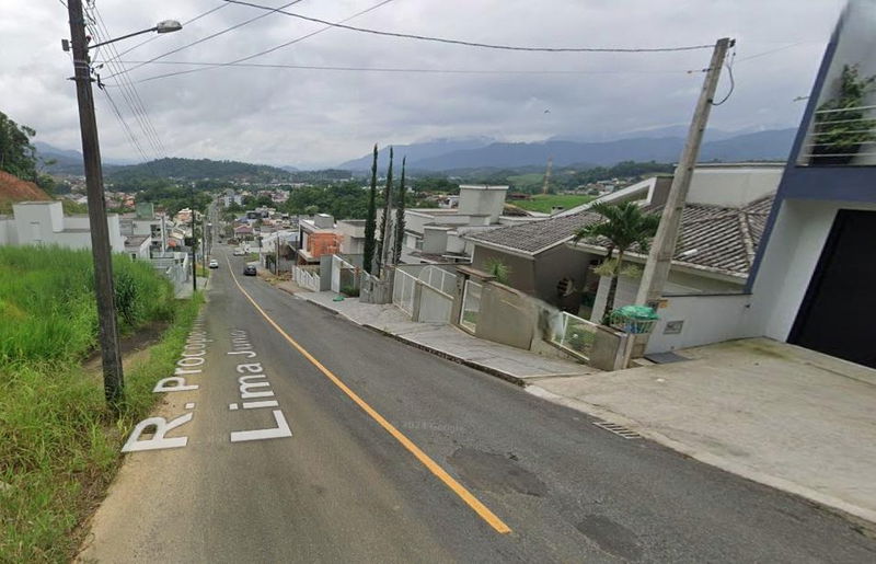 Casa Ocupada em Jaraguá do Sul com 336m²