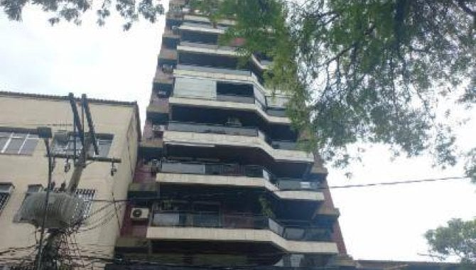 Apartamento Padrão com 5 Quartos e 4 Banheiros em Niterói