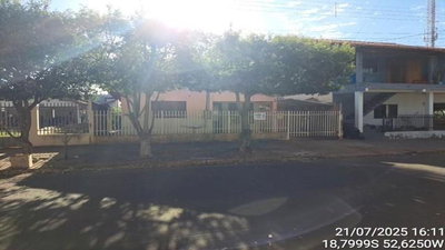 Casa residencial 82,60m² em Chapadão do Sul com 337,50m² de terreno