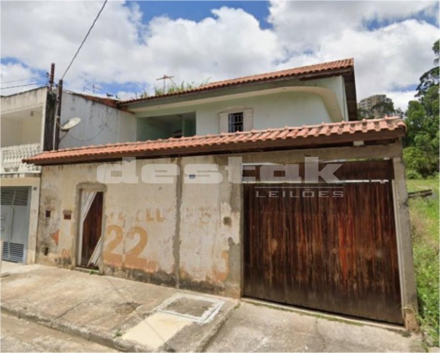 Sobrado com 3 Quartos e 3 Banheiros em Guarulhos
