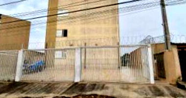 Apartamento com 2 quartos, 1 banheiro, 62.6m² privativos, ocupado