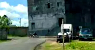 Prédio Comercial Ocupado em Leilão