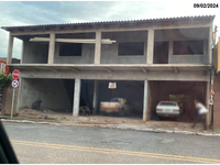 Sobrado inacabado e casa com 280m² em Rubiataba/GO