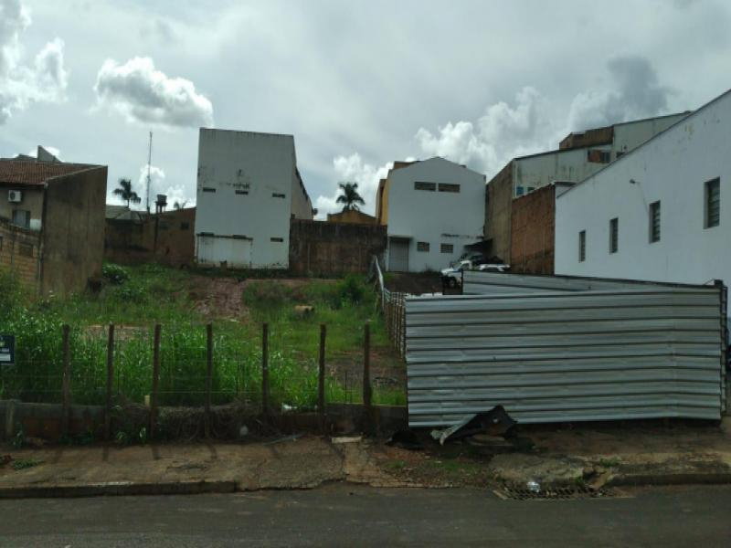 Terreno comercial 1.531m² em Rio Verde/GO -