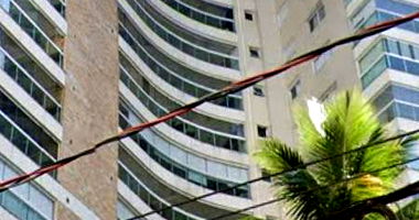 Luxuoso Apartamento Duplex com 4 Suítes em Santos