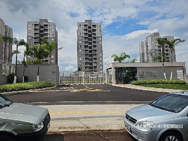 Apartamento com 2 quartos e vaga de garagem em Ribeirão Preto