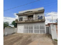 Residencial/Comercial em Leilão com 462m² Construída
