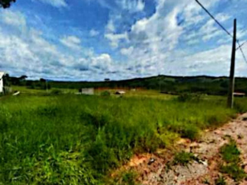 Terreno com 1.000m² no Vale do Sol