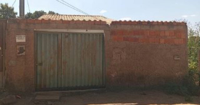 Casa residencial com 3 quartos, 2 banheiros, 1 vaga, 61.87m², ocupada
