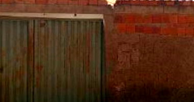 Casa residencial com 3 quartos, 2 banheiros, ocupada, 120m²