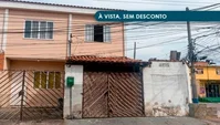 Casa ocupada com 63,67 m² construída