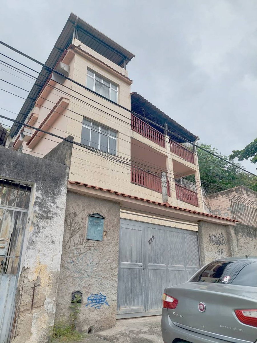 Casa Ocupada com 4 Quartos em Piedade, Rio de Janeiro