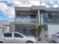 Casa com 1 vaga de garagem, 220,8 m², ocupada