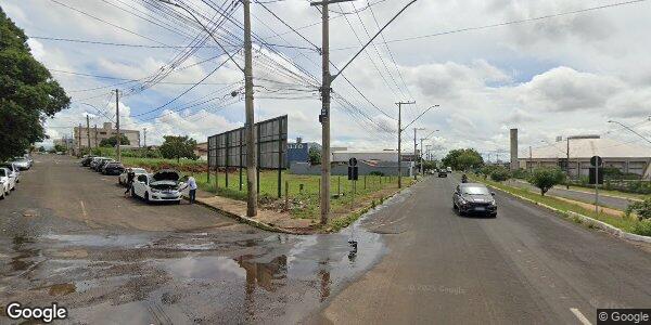 Sobrado e edícula com 145,44m² - Terreno 300m² em Uberlândia/MG