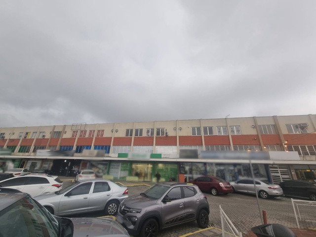 Sala comercial de 38,02 m² alugada no Capão Raso