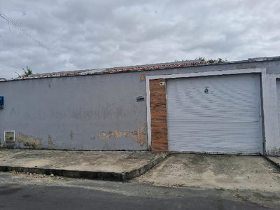 Casa de 78 m² com 1 vaga de garagem