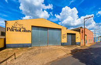 Prédio Comercial com 1.250 m² Construído em Porto Ferreira/SP