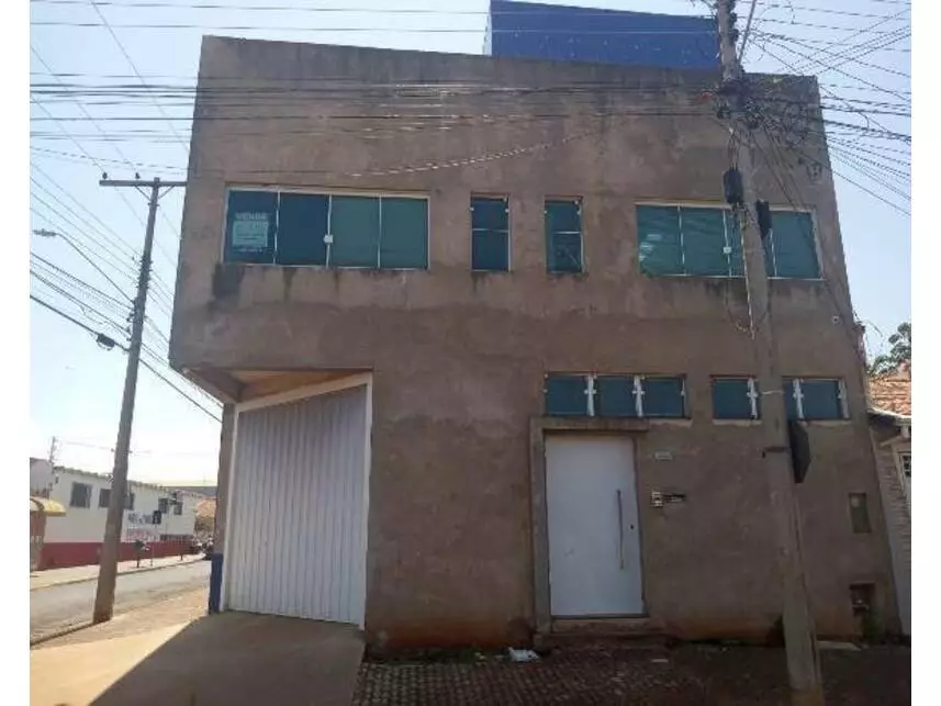 Prédio Ocupado com 500 m² em Jardim América