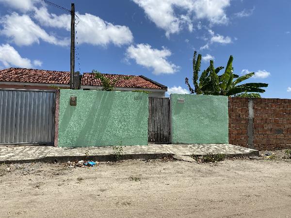 Casa com 2 quartos e 2 banheiros em Santa Rita/PB - Área total de 68,93m²