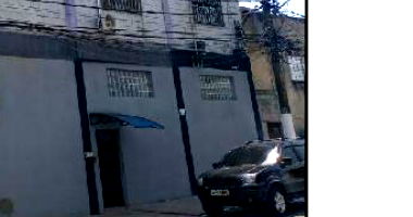 Galpão amplo com 835 m² área total e 579 m² privativa