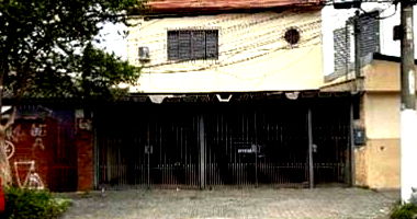 Casa com 3 quartos, 2 banheiros, 236.5m² área privativa, 2 vagas