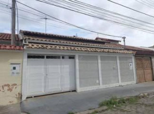 Casa 98m² com Terreno 128m² - 2 Dorms, 1 Banheiro, 2 Vagas