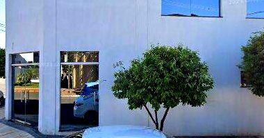 Casa com 2 quartos, 2 banheiros, área construída 110,5 m², terreno 187,5 m²