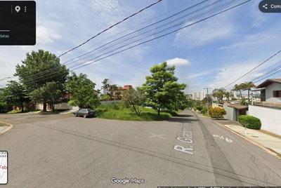 Terreno de Esquina em Valinhos/SP com 417,95m²