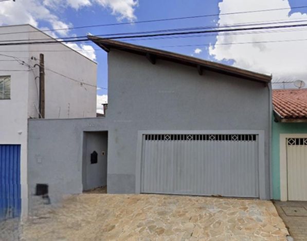 Casa 255m² em Franca/SP - Oportunidade Única com 52% de Deságio