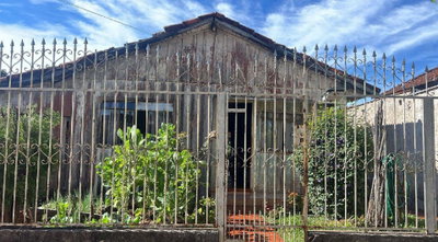 Casa de madeira em Arapongas/PR com 250m² de terreno