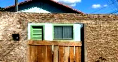 Casa 45m² com terreno 207m², 1 quarto, ocupada