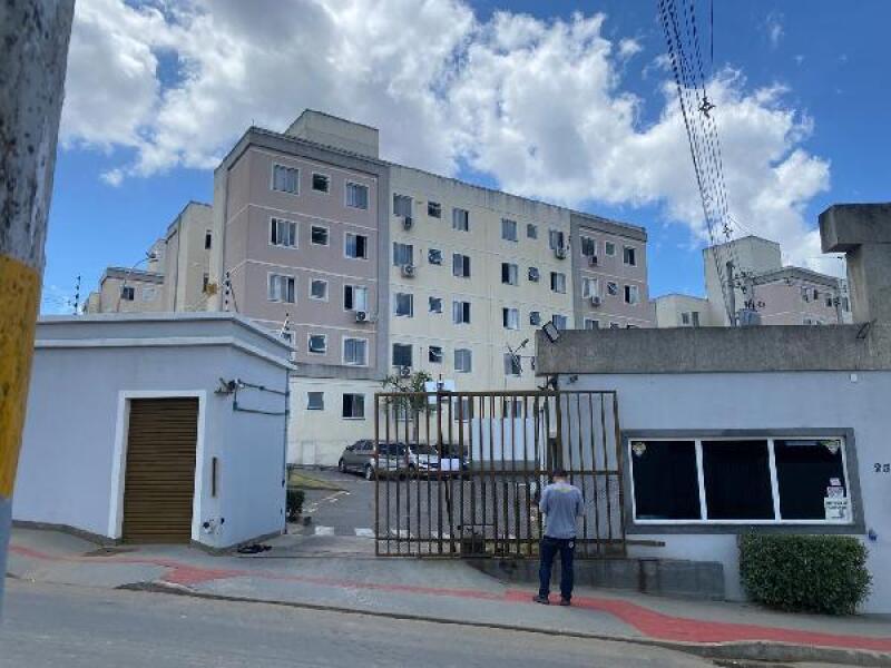 Apartamento com 2 quartos em Cariacica