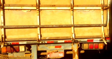 Semirreboque R/Guerra AG GR em mau estado