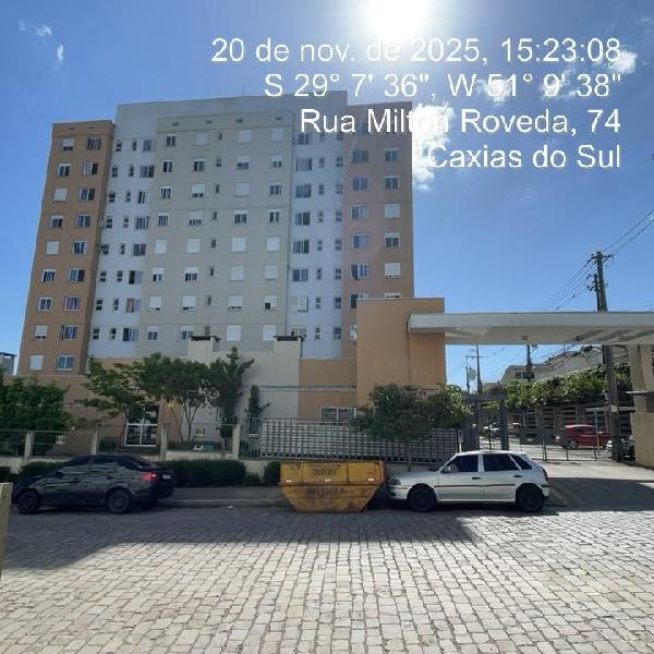 Apartamento com 2 quartos e 2 banheiros em Caxias do Sul