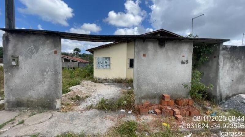 Casa com 2 Quartos e 1 Vaga em Igarassu