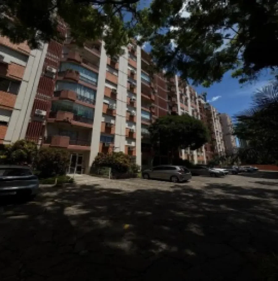 Box de Estacionamento com 12m²