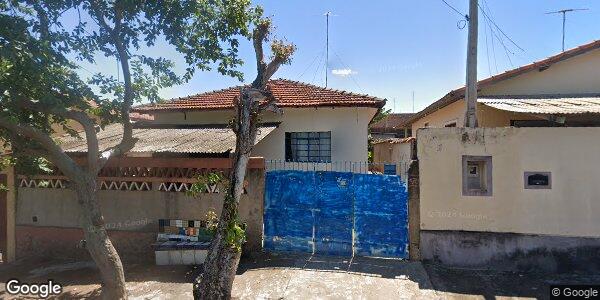 Parte ideal de casa com 3 quartos e área de 250m² em Tambaú/SP