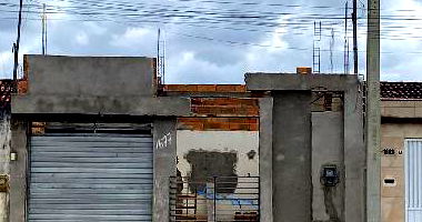 Casa com 2 Quartos e 1 Vaga em Santos Dumont