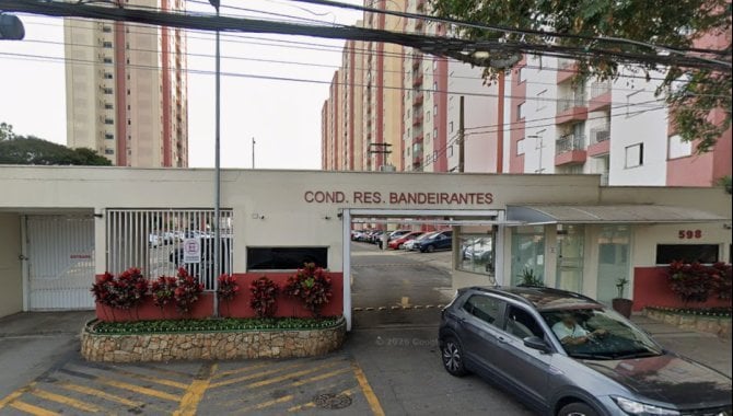 Apartamento 64 m² com vaga de garagem e área privativa